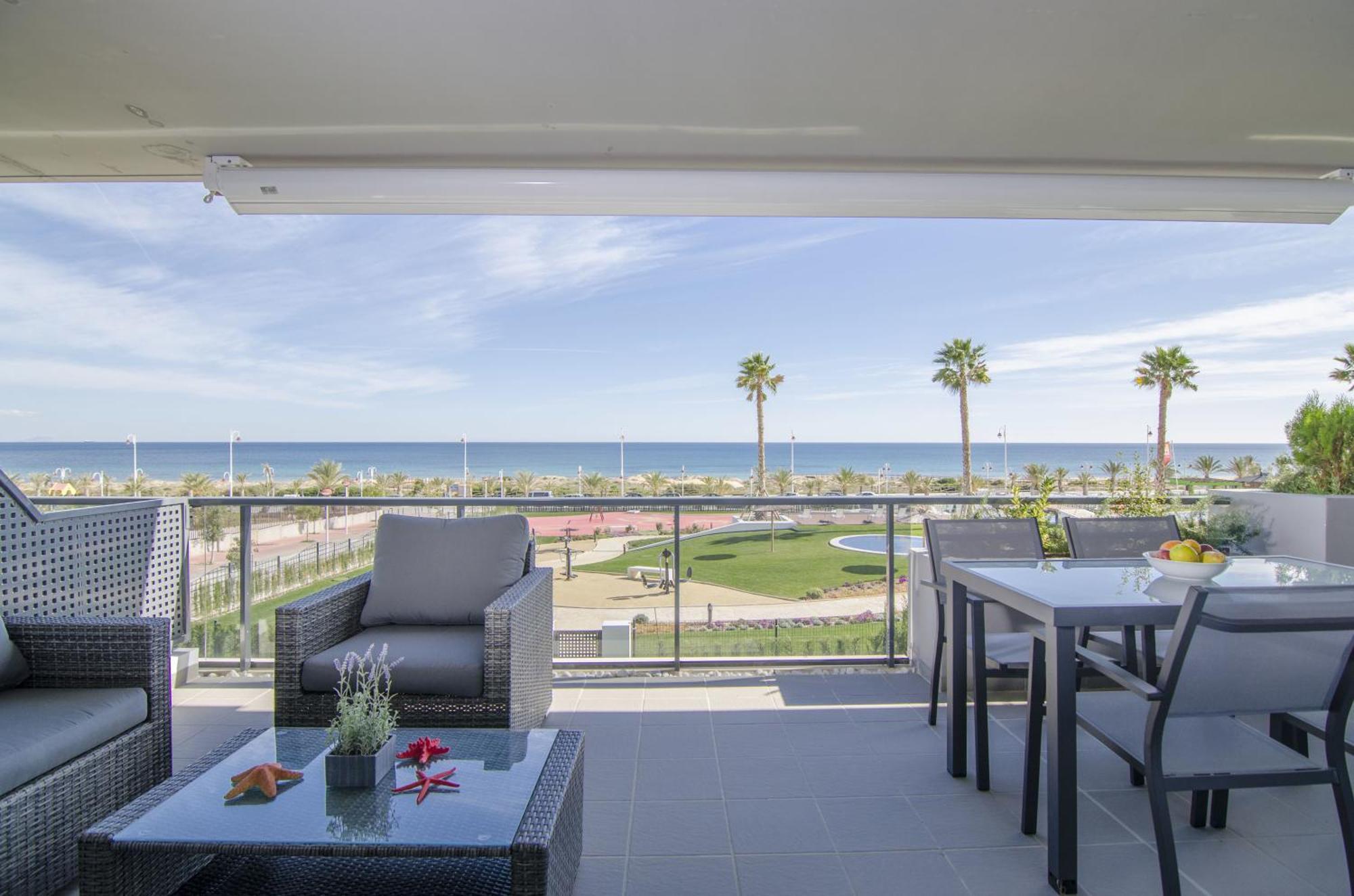 Ocean View By Mar Holidays Arenales del Sol Zimmer foto
