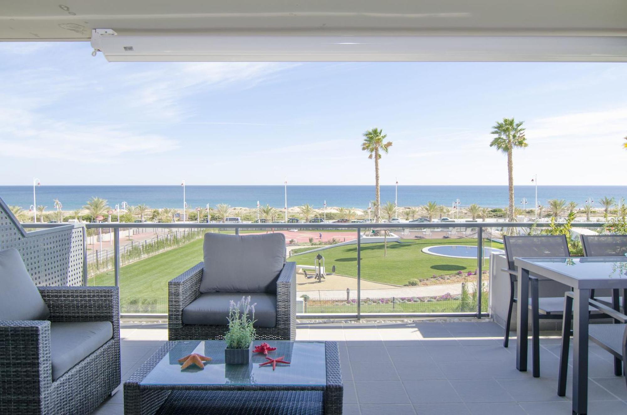 Ocean View By Mar Holidays Arenales del Sol Zimmer foto