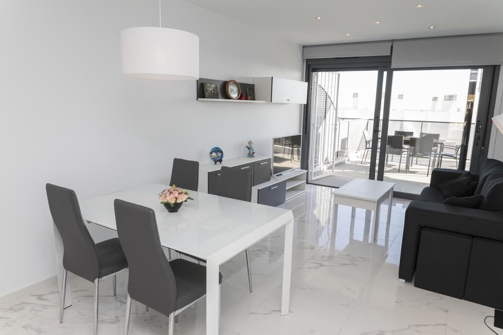 Ocean View By Mar Holidays Arenales del Sol Exterior foto